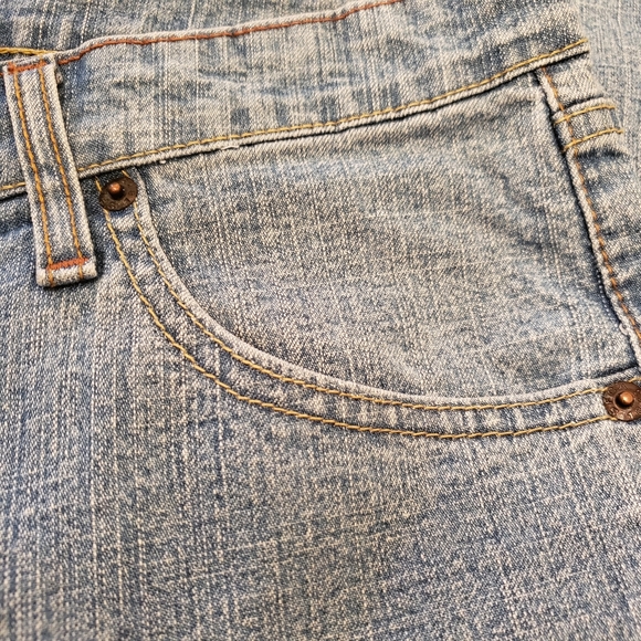 Levi Jean's | Size 18 - Picture 6 of 12